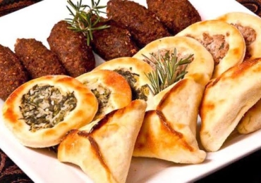 Vendo lancheria árabe de sucesso.